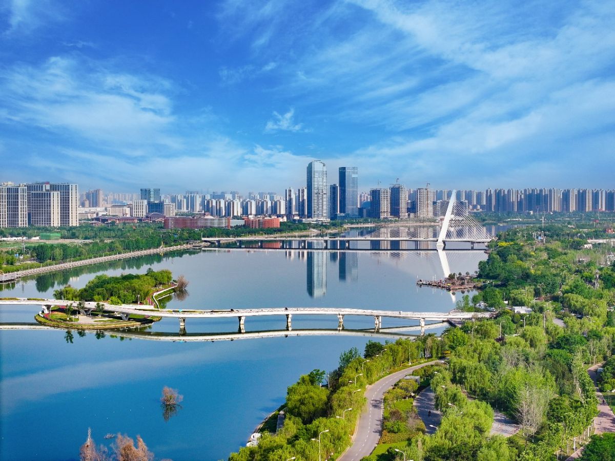 2025年长三角国际铁人三项赛开赛(图1)