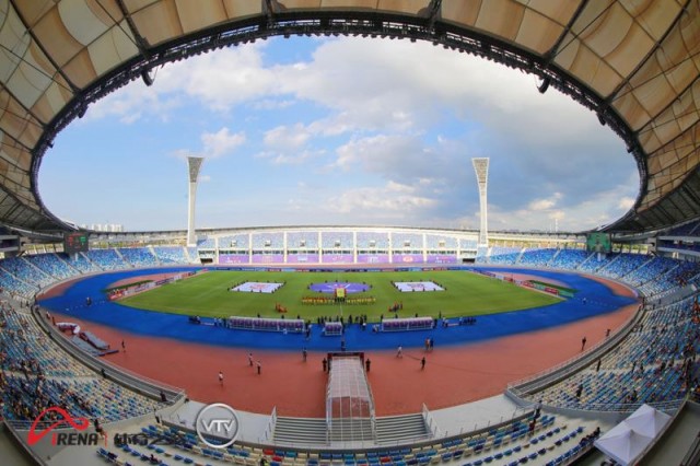 2026年全省体育工作会议召开 锚定目标打造国际影响力山地户外运动目的地(图1)