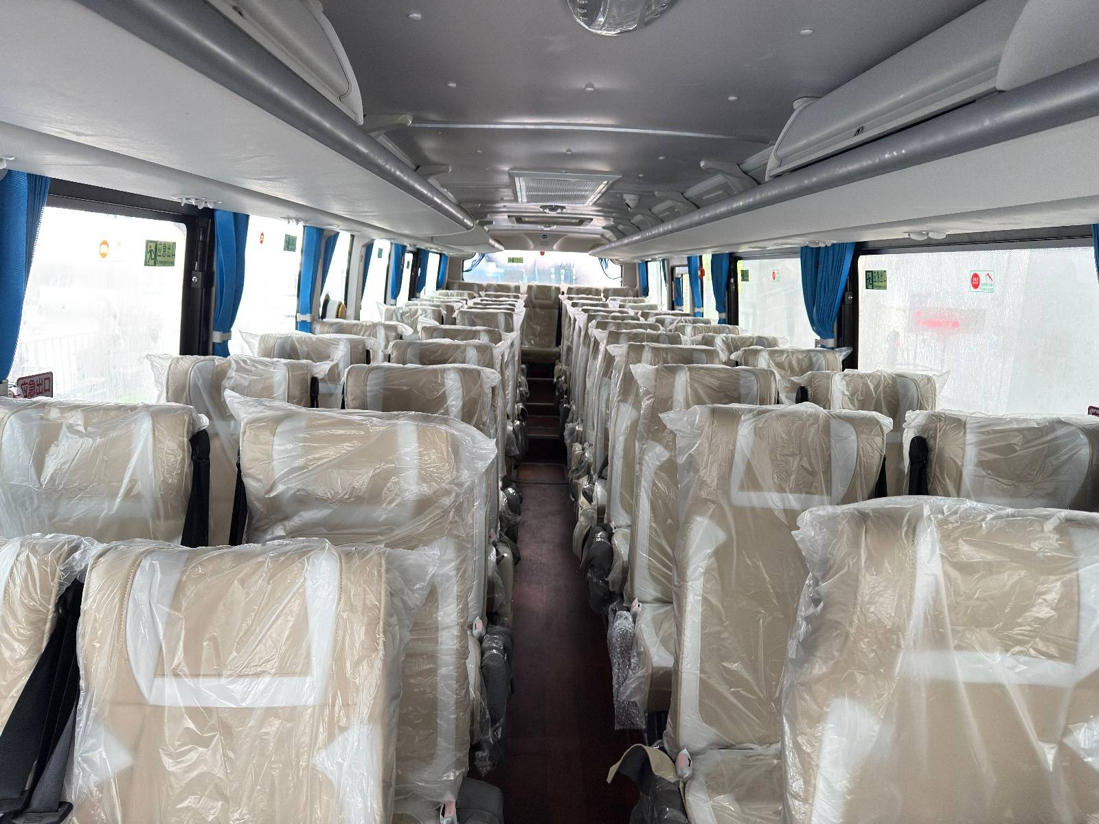 武汉将上新一批软座公交车：所有座椅配备安全带首批新车将全部用于定制公交运营(图1)