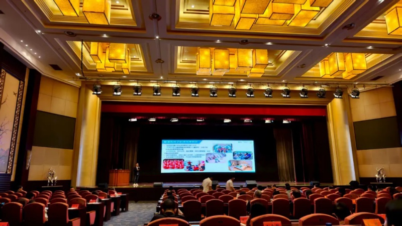赛出激情和活力！2025香港赛马会·广州铁人三项赛热血开赛(图1)