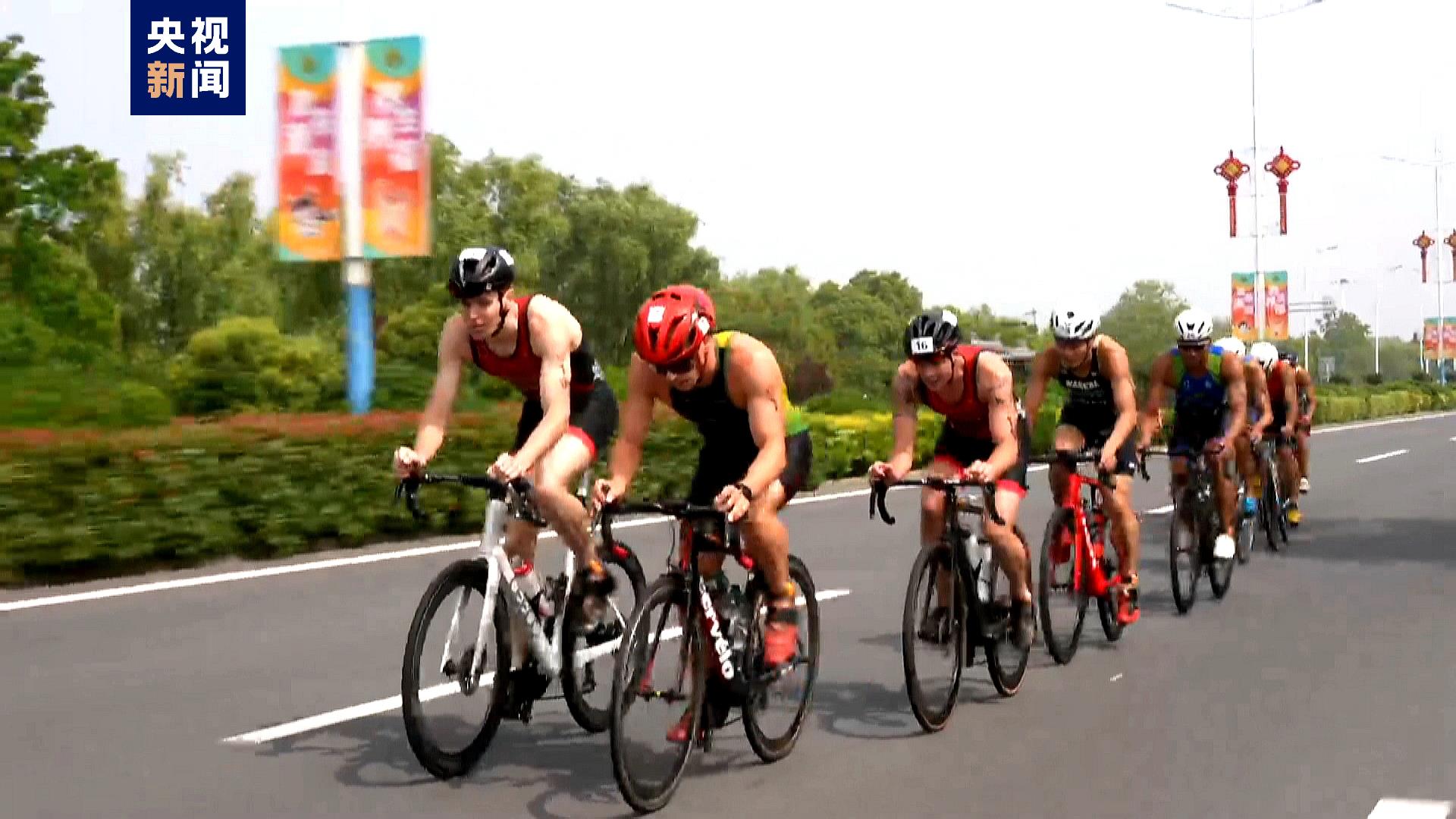 厦门铁人三项公开赛落幕33国选手争夺荣耀见证铁人精神的传承与发展(图1)