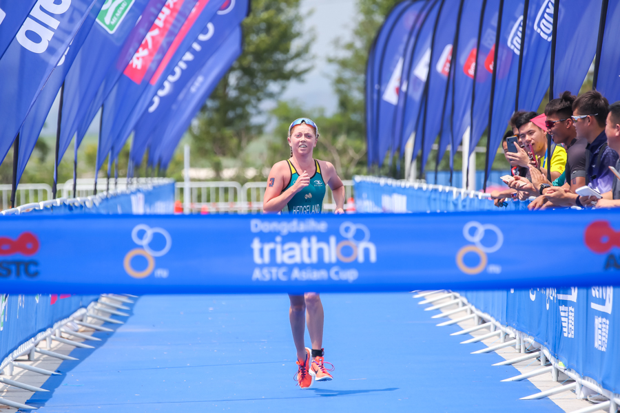 少年当“铁” 2025肇庆铁三见证青少年运动力量(图1)