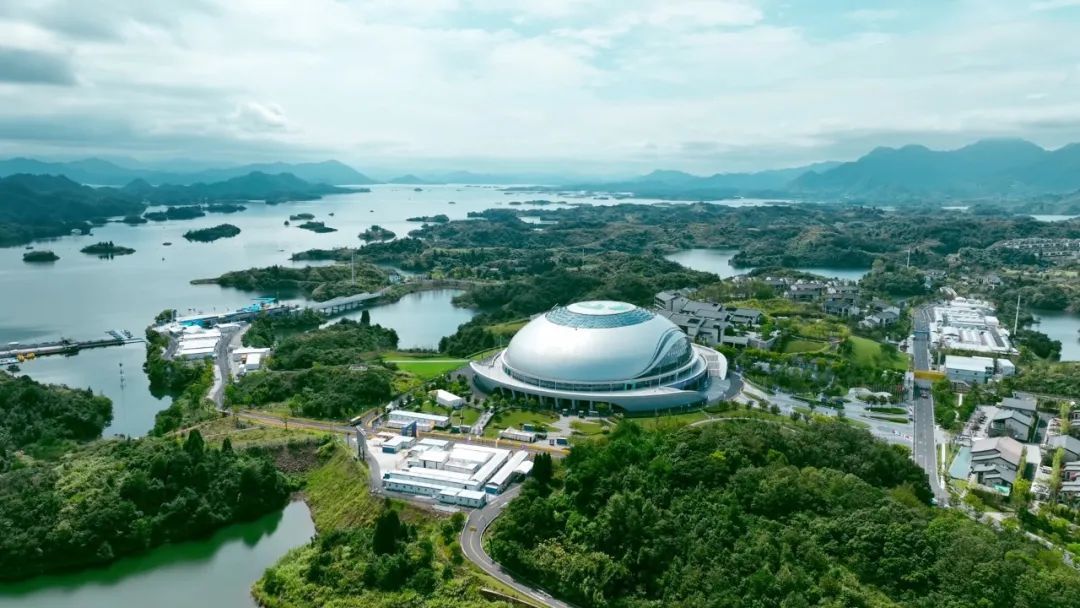 报名启动！东莞“小九寨沟”变身铁人三项赛场！新手也能玩的挑战！(图1)