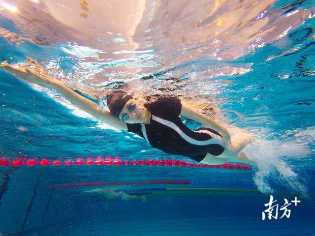 成为一束光全盲女孩的“铁人”之路(图3)