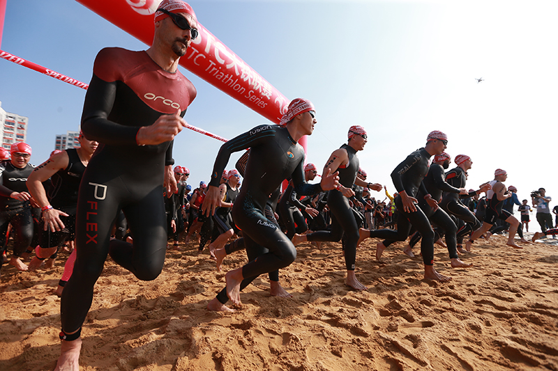 铁人三项：跨界赛道上的耐力与超越(图1)