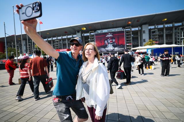 2025体育年终专稿：上海赛事如何让消费“热”起来(图2)