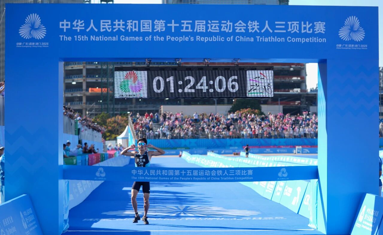 回首2025见证上海赛事经济向消费主场升级；启程2026聆听上赛道迎新奔跑“嘉”速度(图1)