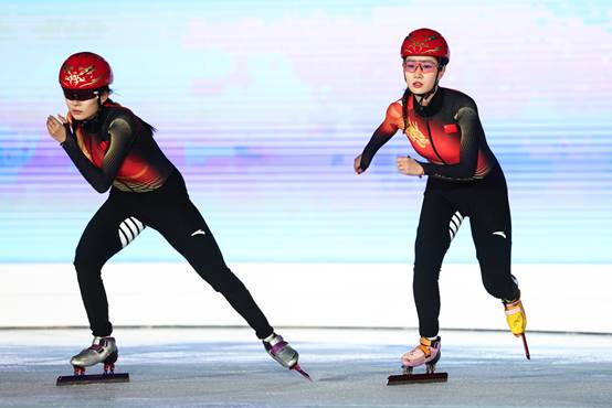 2026中国冬季项目十支国家队比赛装备发布安踏集团创新科技助力中国健儿出征米兰(图4)