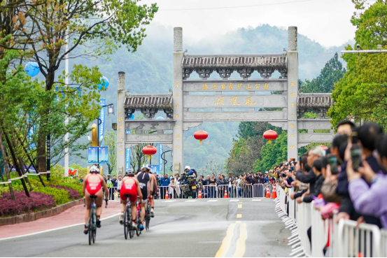 体育文化展示交流活动走进厦门同安(图1)