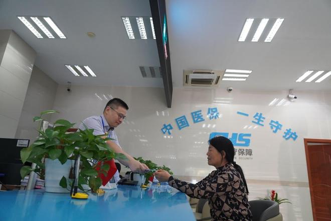 深学细悟践全会精神民生答卷绘幸福底色丨学习贯彻党的二十届四中全会精神(图4)