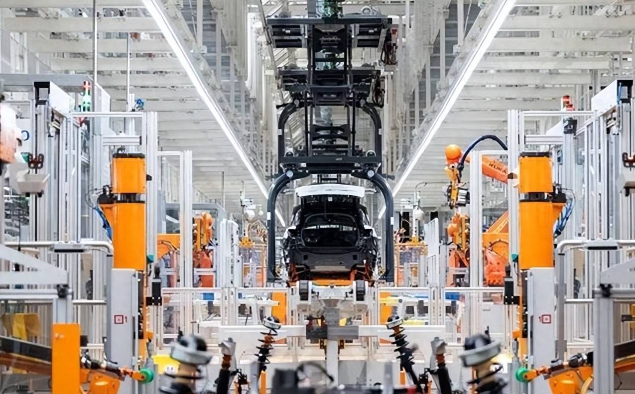 中国“二手车”之王：2025全国二手车经销商排名出一哥位置坐稳(图1)