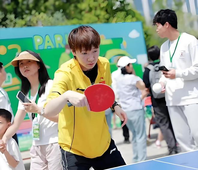 体育局正式宣布王曼昱亮相上海新岗位薪酬曝光马琳发声支持(图9)