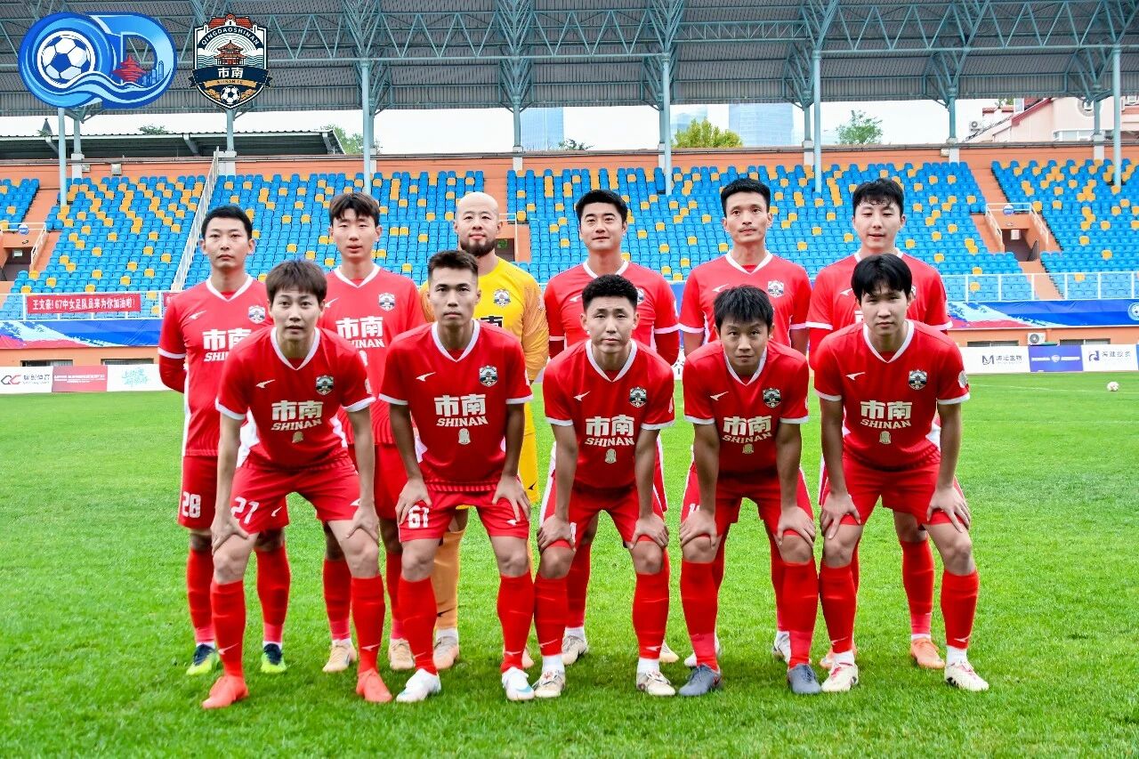 主场奏凯！市南区队2：0战胜崂山区队青岛城市足球争霸赛精彩开赛(图1)